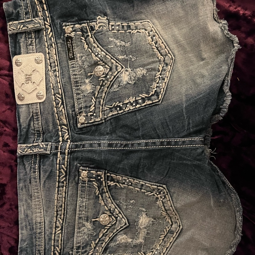 Size 34 miss me shorts